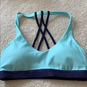 NWOT under armor sports bra